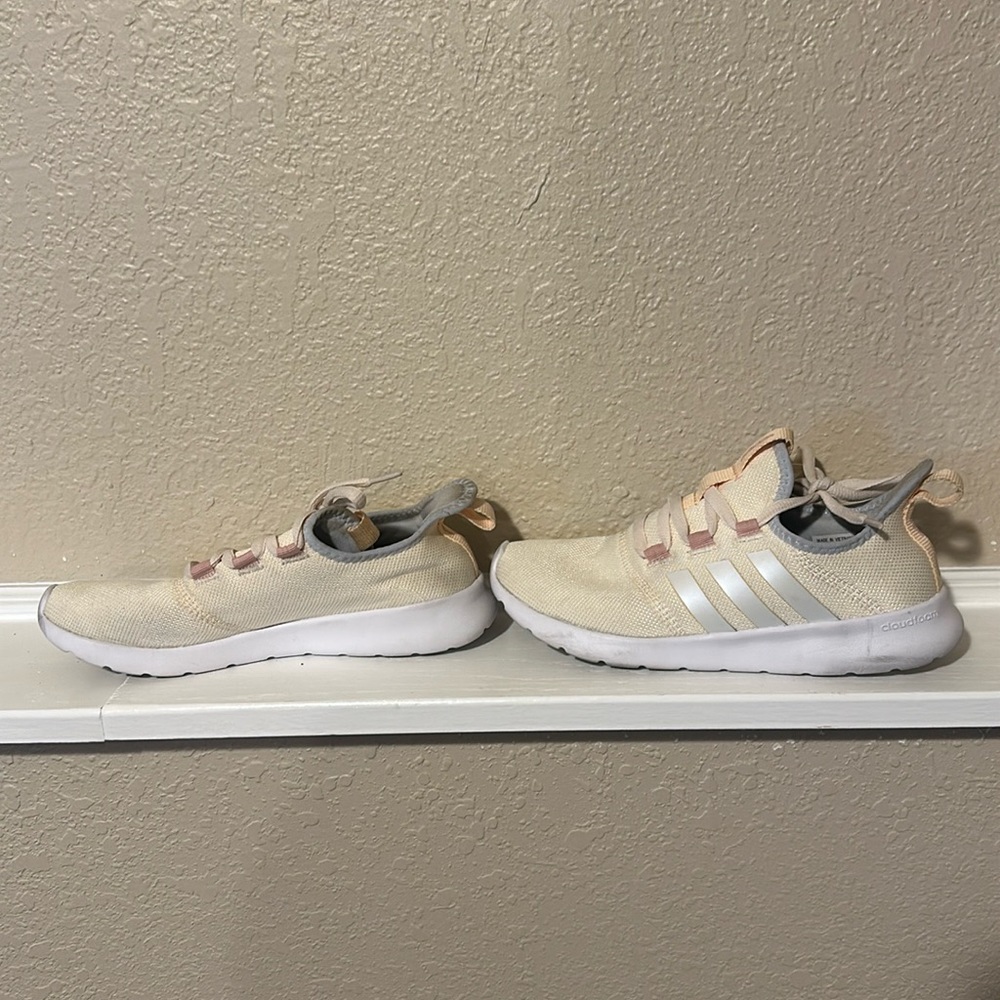 Adidas peach color, size 7!
